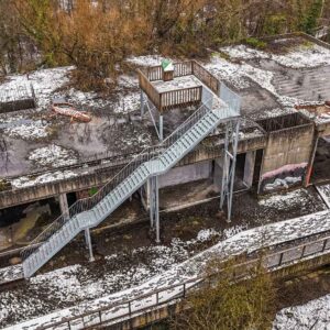 Afbeelding van een voorbeeldproject van een verlaten gebouw in Mechelen welke is omgebouwd tot een habitat voor vleermuizen.
