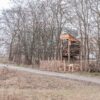 Levende Faunatoren | 4 Afbeelding van een levende faunatoren ergens in een bos.